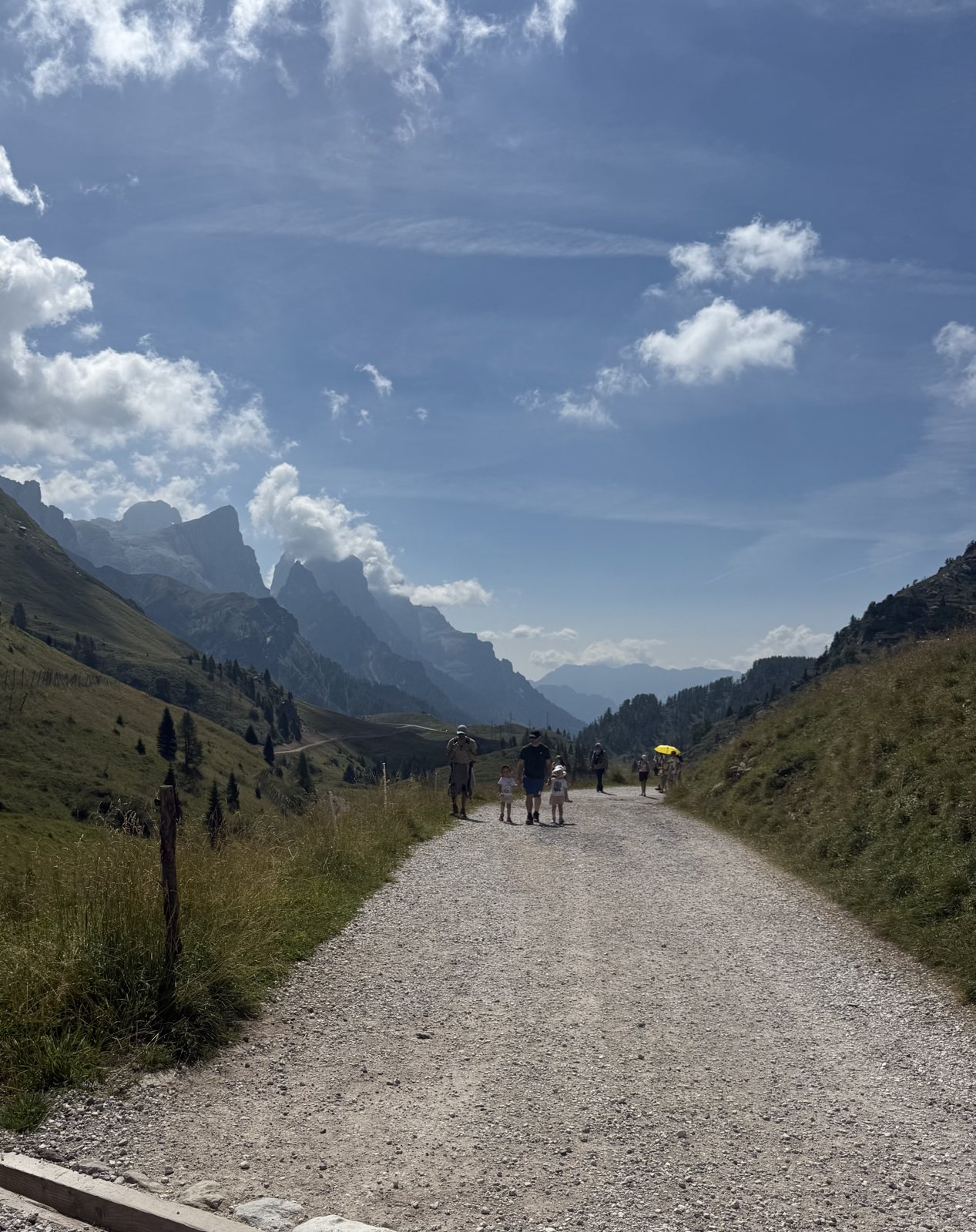 the track towards Baita Segantini